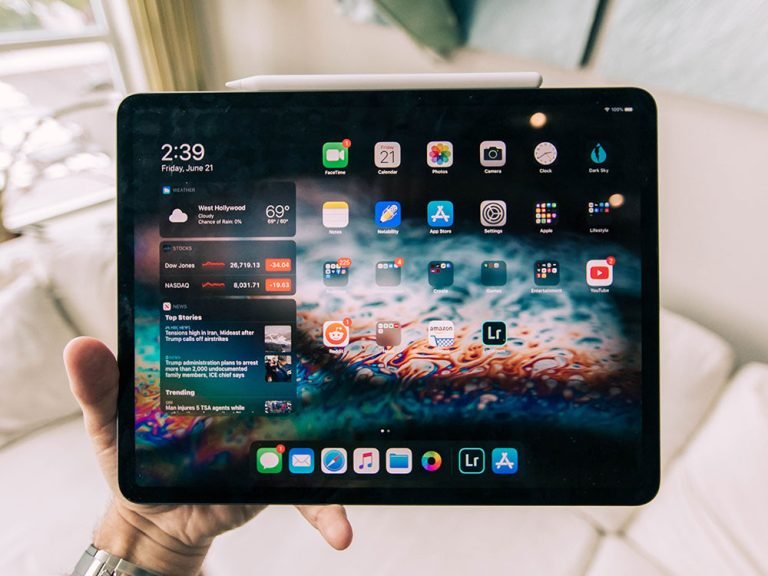 roberto nickson hLgYtX0rPgw unsplash Home Lator